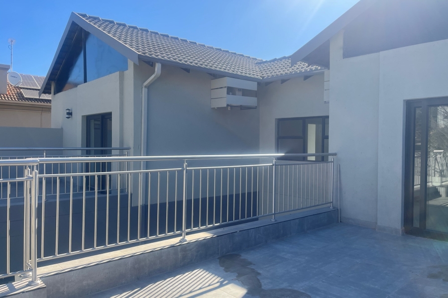 5 Bedroom Property for Sale in Xanadu Eco Park North West